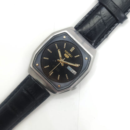 Vintage 1980 Original Seiko 5 Automatic 7009-5330 black face 17 Jewels Day-Date Japanese Men's Wrist Watch OG60