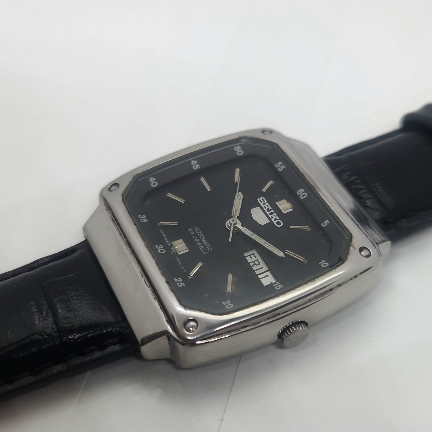 Vintage 1980 Original Seiko 5 Automatic 6349-8010 black face 23 Jewels Day-Date Japanese Men's Wrist Watch OG61