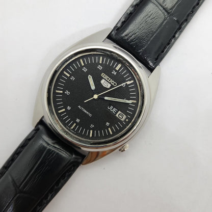 Vintage 1980 Original Seiko 5 Automatic 7009-3041 black face 17 Jewels Day-Date Japanese Men's Wrist Watch OG64