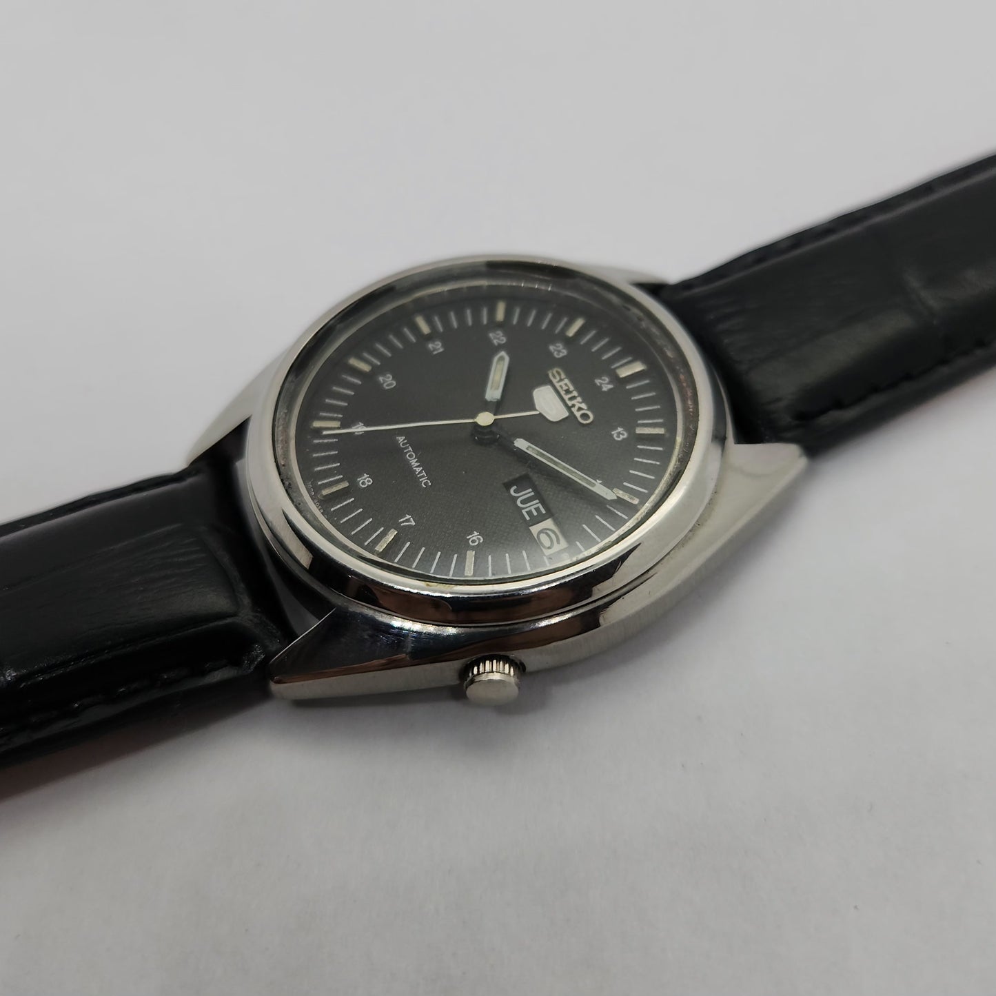 Vintage 1980 Original Seiko 5 Automatic 7009-3041 black face 17 Jewels Day-Date Japanese Men's Wrist Watch OG64
