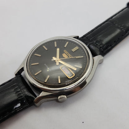 Vintage 1980 Original Seiko 5 Automatic 6319-8130 black face 21 Jewels Day-Date Japanese Men's Wrist Watch OG65