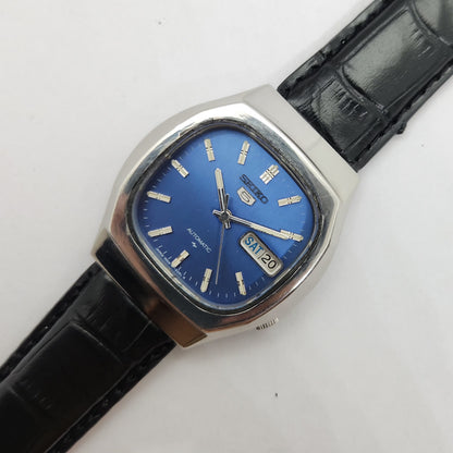 Vintage 1980 Original Seiko 5 Automatic 7009-5200 Blue face 17 Jewels Day-Date Japanese Men's Wrist Watch OG66
