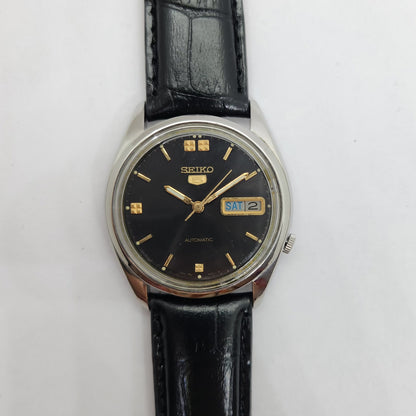Vintage 1980 Original Seiko 5 Automatic 7009-8210 black face 17 Jewels Day-Date Japanese Men's Wrist Watch OG67