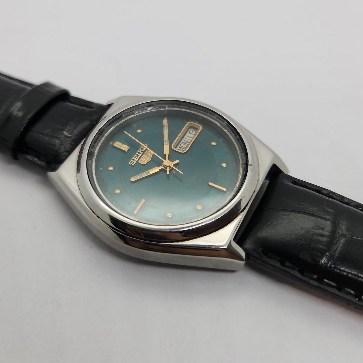 Vintage 1980 Original Seiko 5 Automatic 7009-876A green face 17 Jewels Day-Date Japanese Men's Wrist Watch OG68