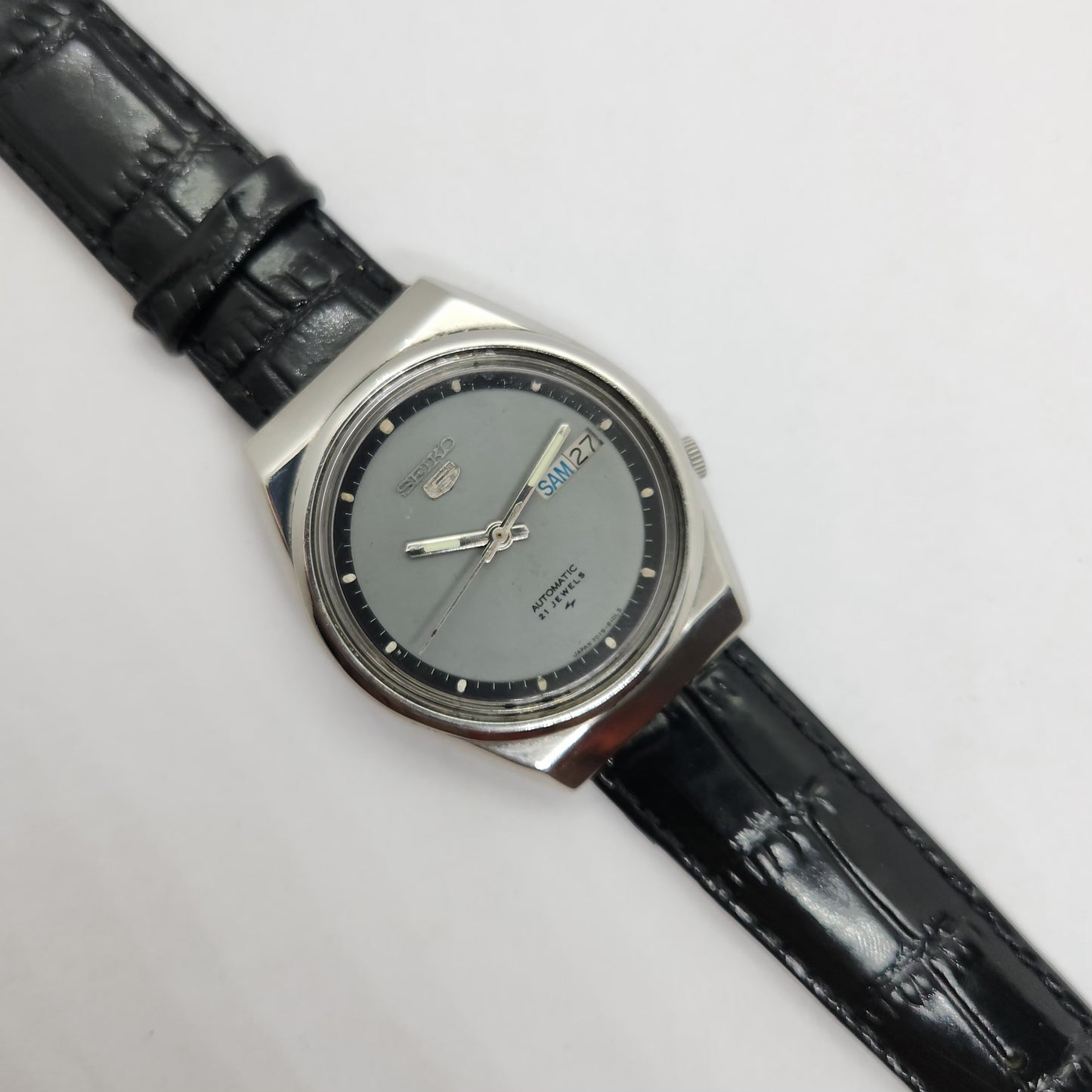 Vintage 1980 Original Seiko 5 Automatic 7009-8820 Grey face 17 Jewels Day-Date Japanese Men's Wrist Watch OG76