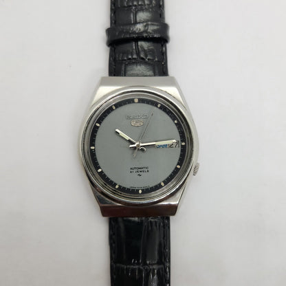 Vintage 1980 Original Seiko 5 Automatic 7009-8820 Grey face 17 Jewels Day-Date Japanese Men's Wrist Watch OG76