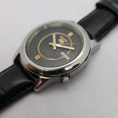 Vintage 1980 Original Seiko 5 Automatic 7009-876A black face 17 Jewels Day-Date Japanese Men's Wrist Watch OG77