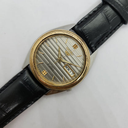 Vintage 1980 Original Seiko 5 Automatic 7s36-3260 Silver face 21 Jewels Day-Date Japanese Men's Wrist Watch OG79