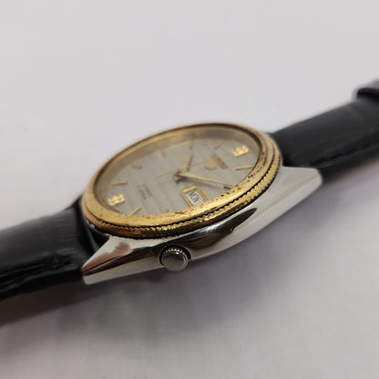 Vintage 1980 Original Seiko 5 Automatic 7s36-3260 Silver face 21 Jewels Day-Date Japanese Men's Wrist Watch OG79