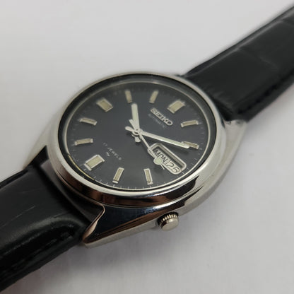 Vintage 1980 Original Seiko 5 Automatic 7009-5841 blue face 17 Jewels Day-Date Japanese Men's Wrist Watch OG81