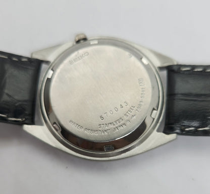 Vintage 1980 Original Seiko 5 Automatic 7009-5841 blue face 17 Jewels Day-Date Japanese Men's Wrist Watch OG81