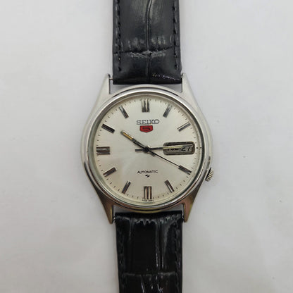 Vintage 1980 Original Seiko 5 Automatic 7019-8230 Silver face 21 Jewels Day-Date Japanese Men's Wrist Watch OG82