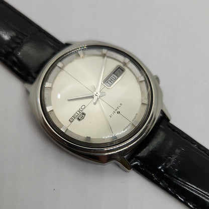 Vintage 1980 Original Seiko 5 Automatic 6119-6010 Silver face 21 Jewels Day-Date Japanese Men's Wrist Watch OG83