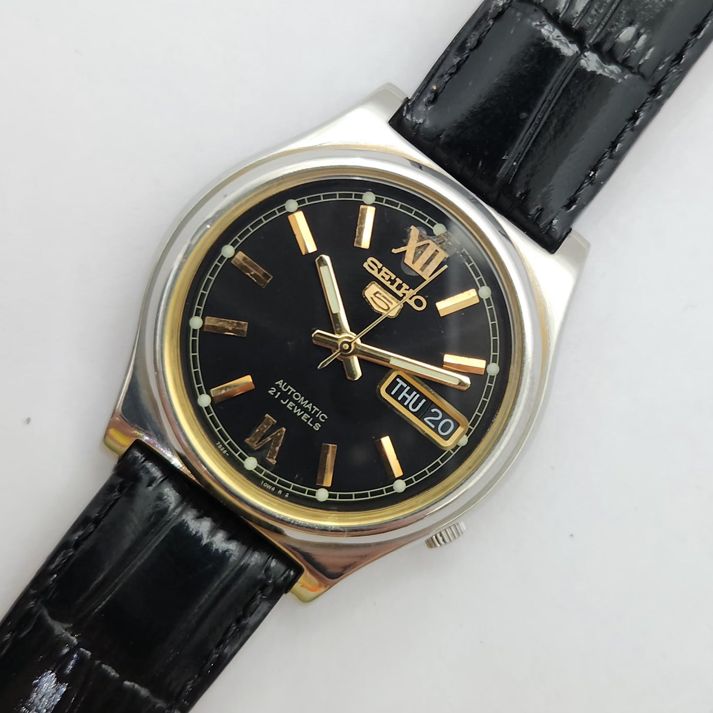 Vintage 1980 Original Seiko 5 Automatic 7s26-03E0 Black face 17 Jewels Day-Date Japanese Men's Wrist Watch OG84