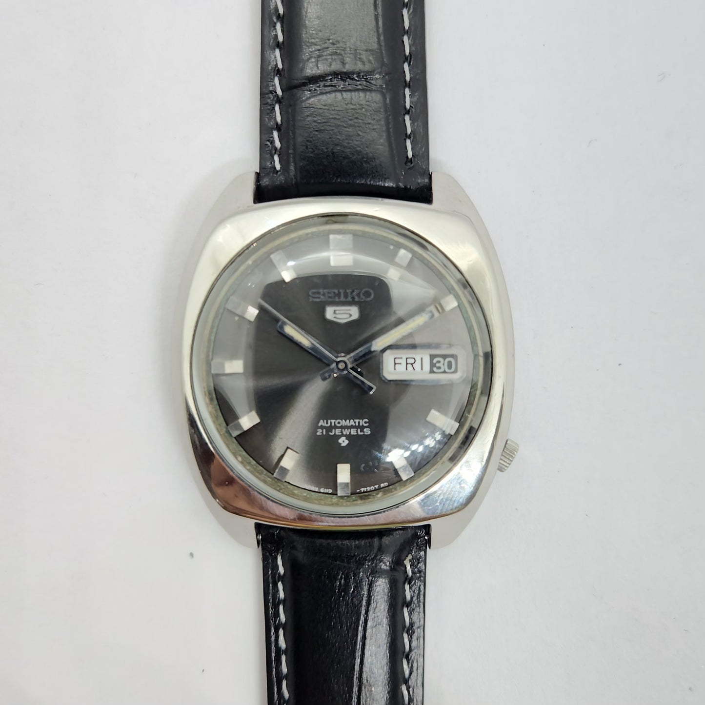 Vintage 1980 Original Seiko 5 Automatic 6119-7100 Black face 21 Jewels Day-Date Japanese Men's Wrist Watch OG85