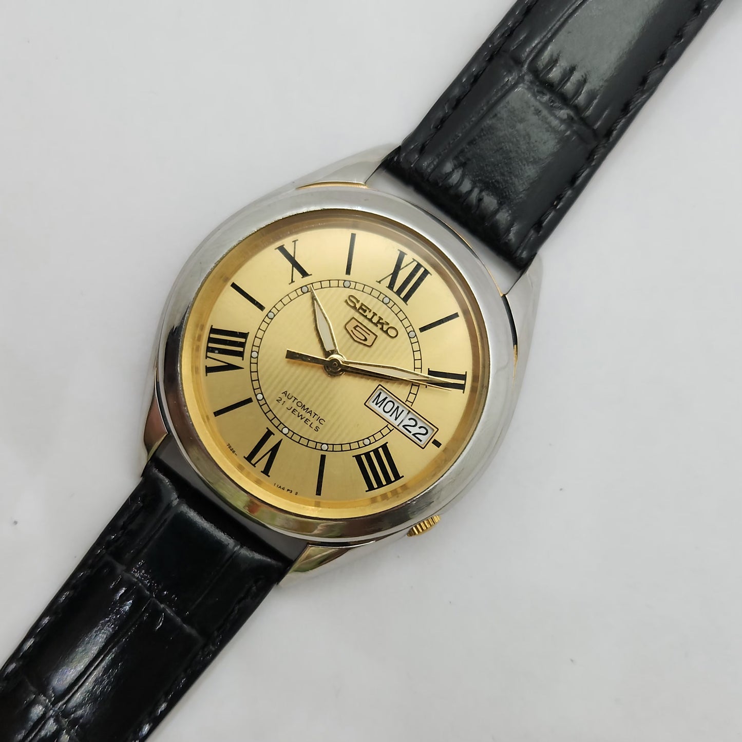 Vintage 1980 Original Seiko 5 Automatic 7s26 Golden face 21 Jewels Day-Date Japanese Men's Wrist Watch OG86