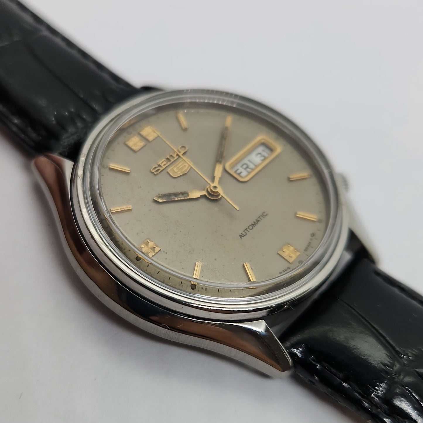 Vintage 1980 Original Seiko 5 Automatic 6309-8230 Grey face 17 Jewels Day-Date Japanese Men's Wrist Watch OG87