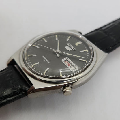 Vintage 1980 Original Seiko 5 Automatic 7009-3101 Black face 17 Jewels Day-Date Japanese Men's Wrist Watch OG89