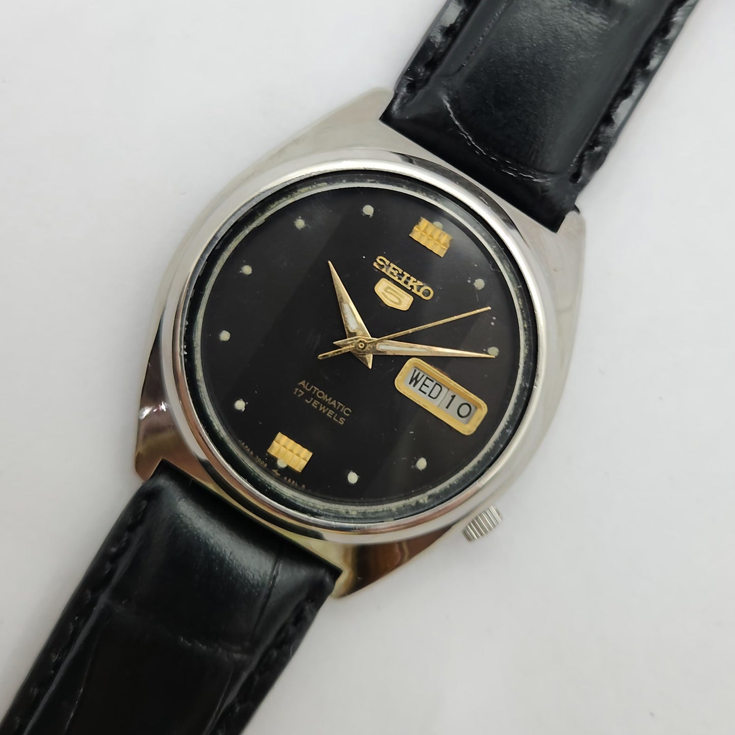 Vintage 1980 Original Seiko 5 Automatic 7009-535A Black face 17 Jewels Day-Date Japanese Men's Wrist Watch OG93