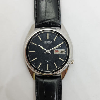 Vintage 1980 Original Seiko 5 Automatic 7009-3040 Black face 17 Jewels Day-Date Japanese Men's Wrist Watch OG94