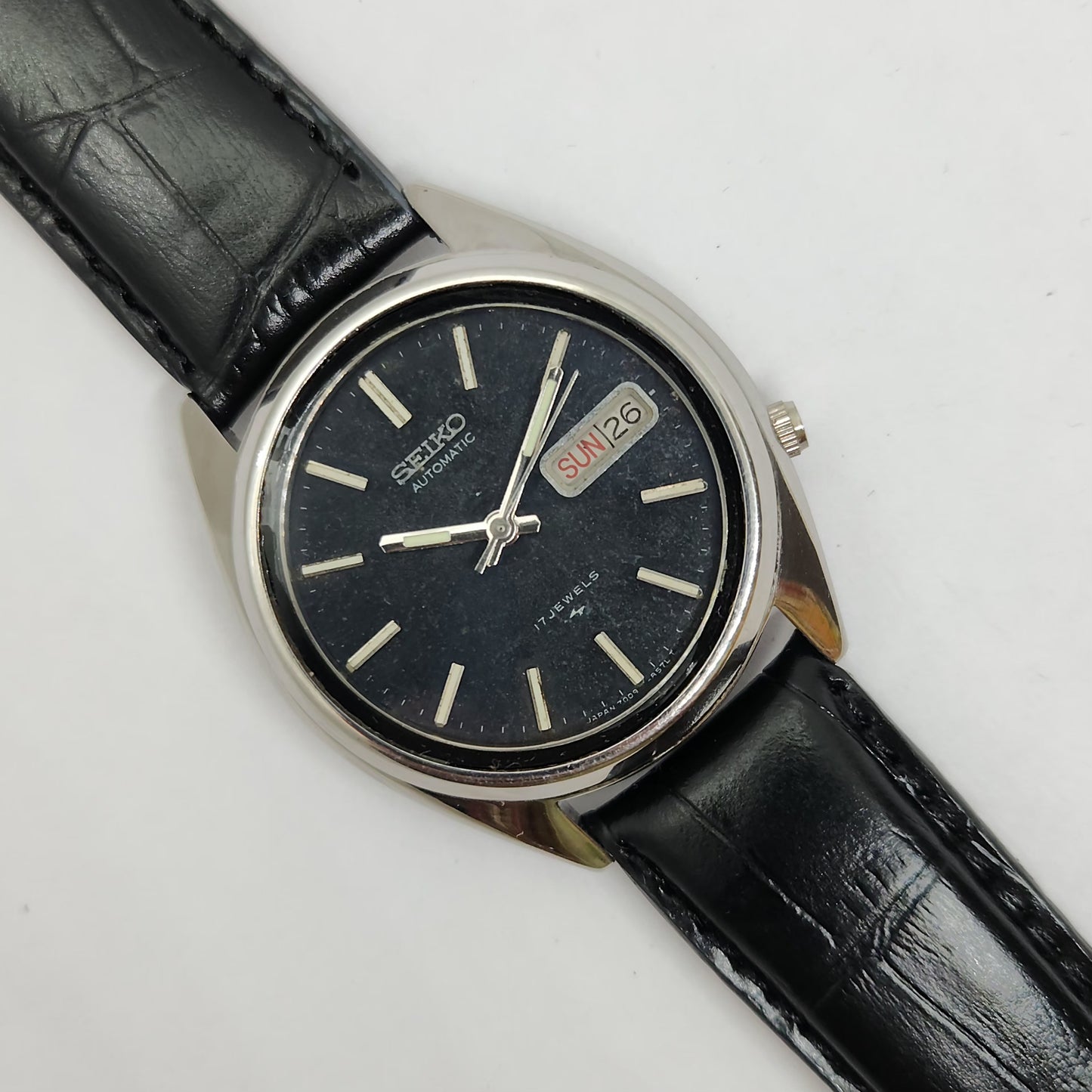 Vintage 1980 Original Seiko 5 Automatic 7009-3040 Black face 17 Jewels Day-Date Japanese Men's Wrist Watch OG94