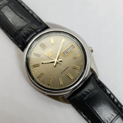 Vintage 1980 Original Seiko 5 Automatic 7009-3040 Grey face 17 Jewels Day-Date Japanese Men's Wrist Watch OG95