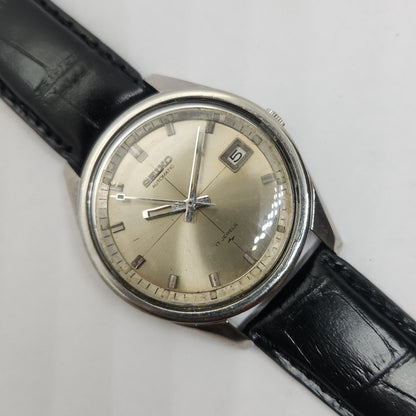 Vintage 1980 Original Seiko 5 Automatic 7005-8060 Silver face 17 Jewels Date Japanese Men's Wrist Watch OG100