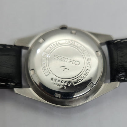 Vintage 1980 Original Seiko 5 Automatic 7005-8060 Silver face 17 Jewels Date Japanese Men's Wrist Watch OG100