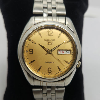 Vintage 1980 Original Seiko 5 Automatic 7s26 Golden face 21 Jewels Day-Date Japanese Men's Wrist Watch OG104