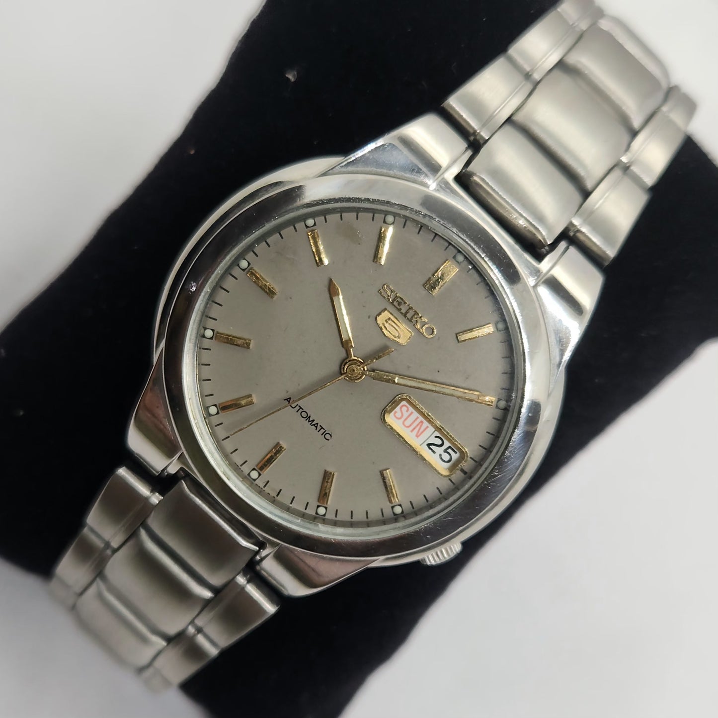 Vintage 1980 Original Seiko 5 Automatic 7s26 Grey face 21 Jewels Day-Date Japanese Men's Wrist Watch OG106