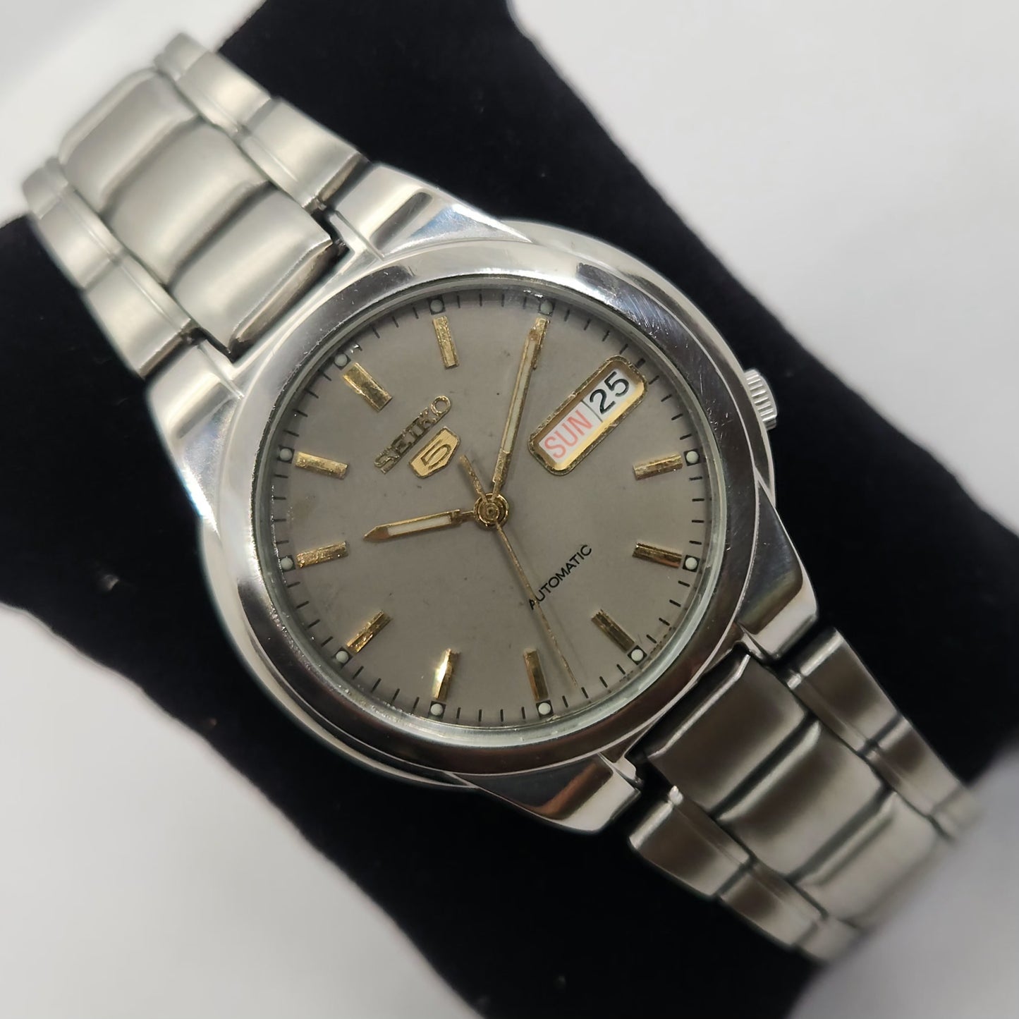 Vintage 1980 Original Seiko 5 Automatic 7s26 Grey face 21 Jewels Day-Date Japanese Men's Wrist Watch OG106