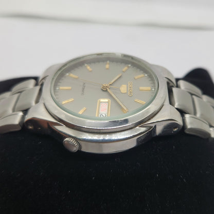 Vintage 1980 Original Seiko 5 Automatic 7s26 Grey face 21 Jewels Day-Date Japanese Men's Wrist Watch OG106