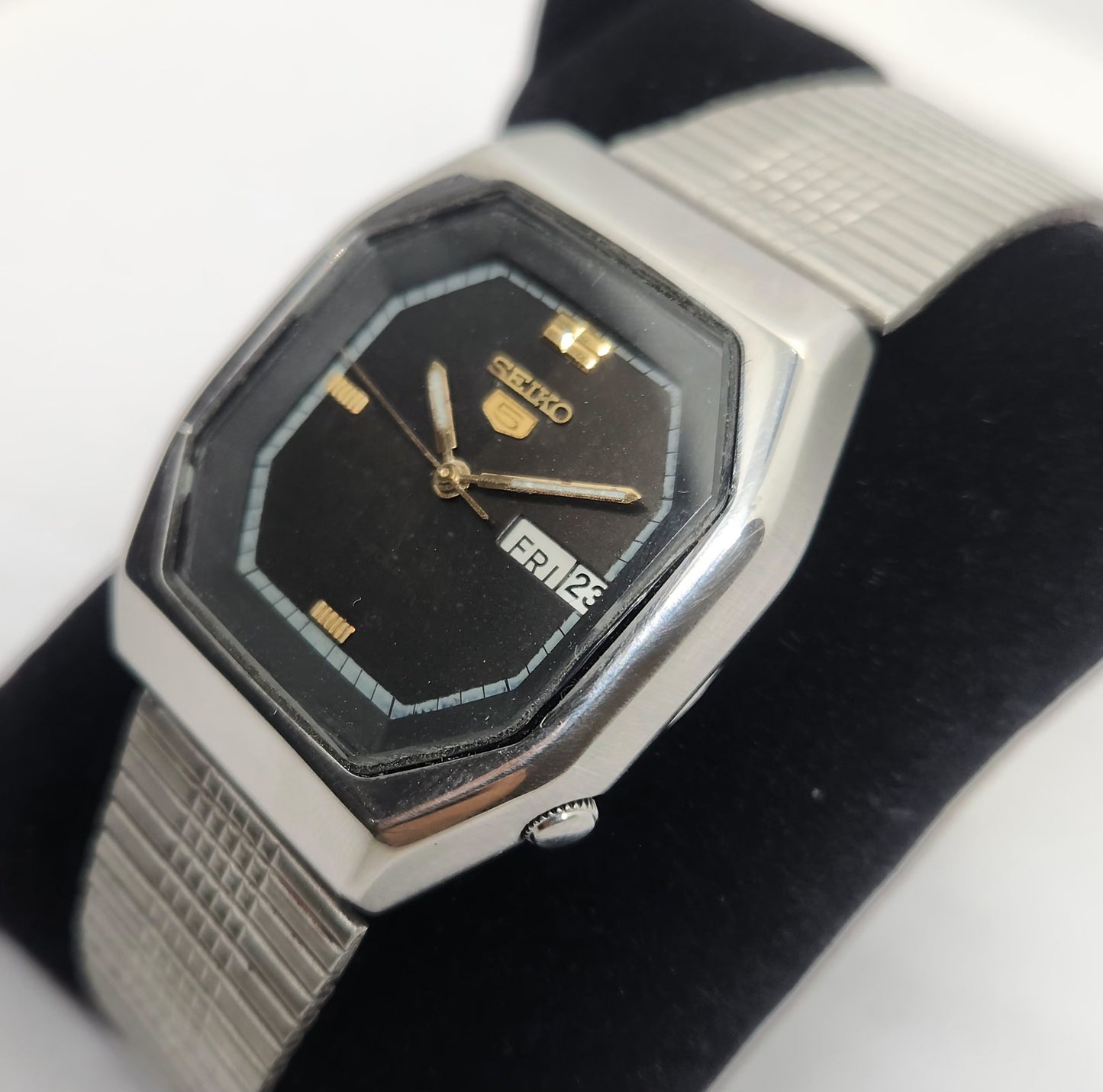 Vintage 1980 Original Seiko 5 Automatic 6309-587A Black face 21 Jewels Day-Date Japanese Men's Wrist Watch OG107