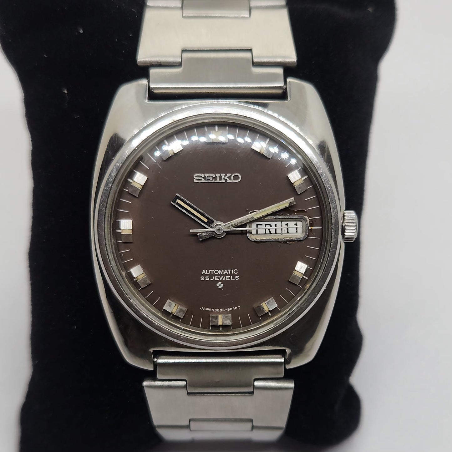 Vintage 1980 Original Seiko 5 Automatic 5506-8040T Brown face 25 Jewels Day-Date Japanese Men's Wrist Watch OG108