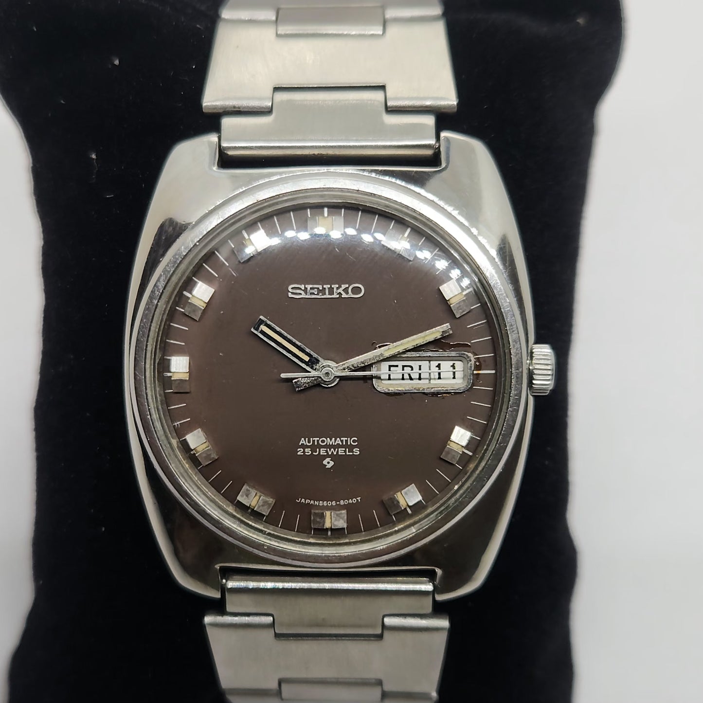 Vintage 1980 Original Seiko 5 Automatic 5506-8040T Brown face 25 Jewels Day-Date Japanese Men's Wrist Watch OG108