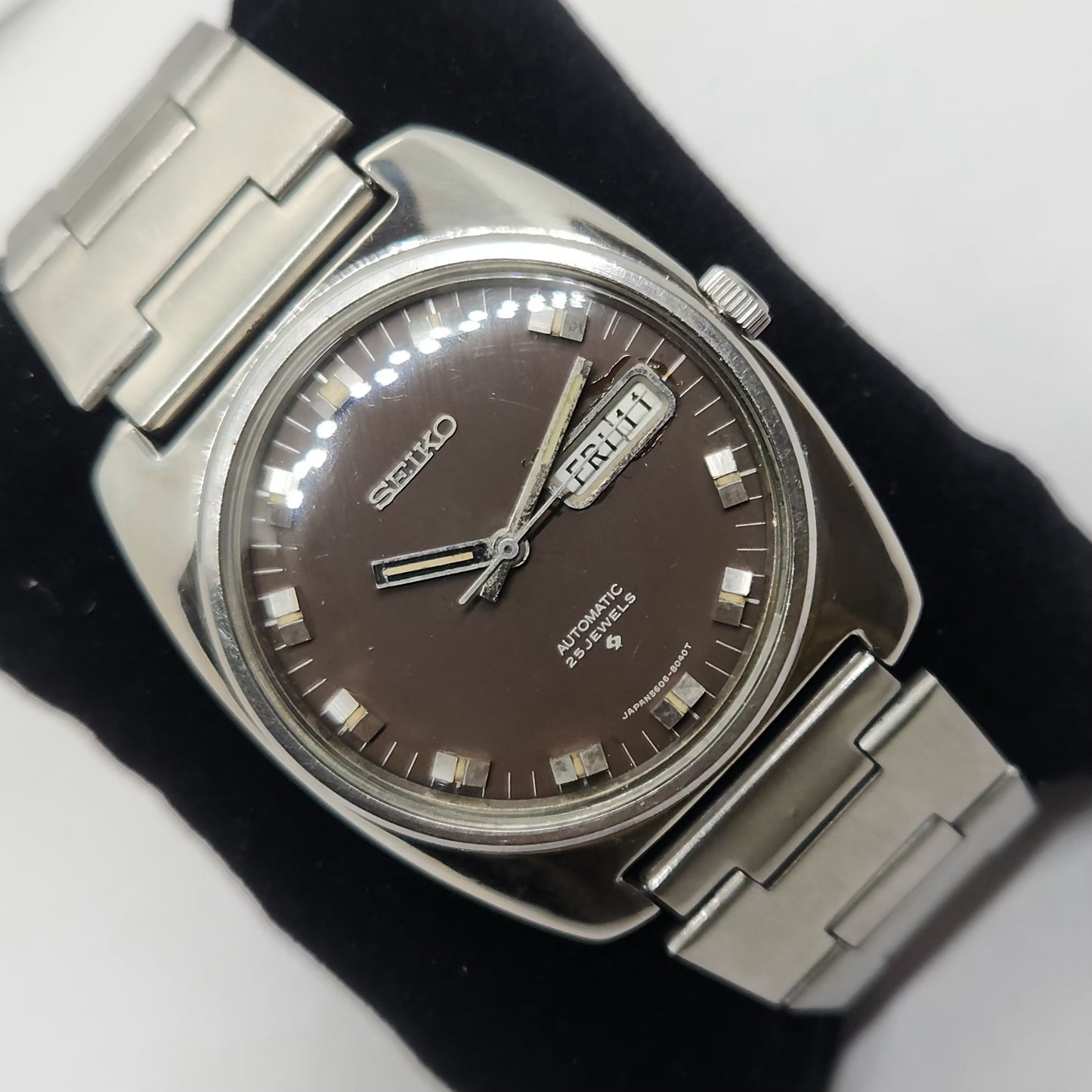Vintage 1980 Original Seiko 5 Automatic 5506-8040T Brown face 25 Jewels Day-Date Japanese Men's Wrist Watch OG108