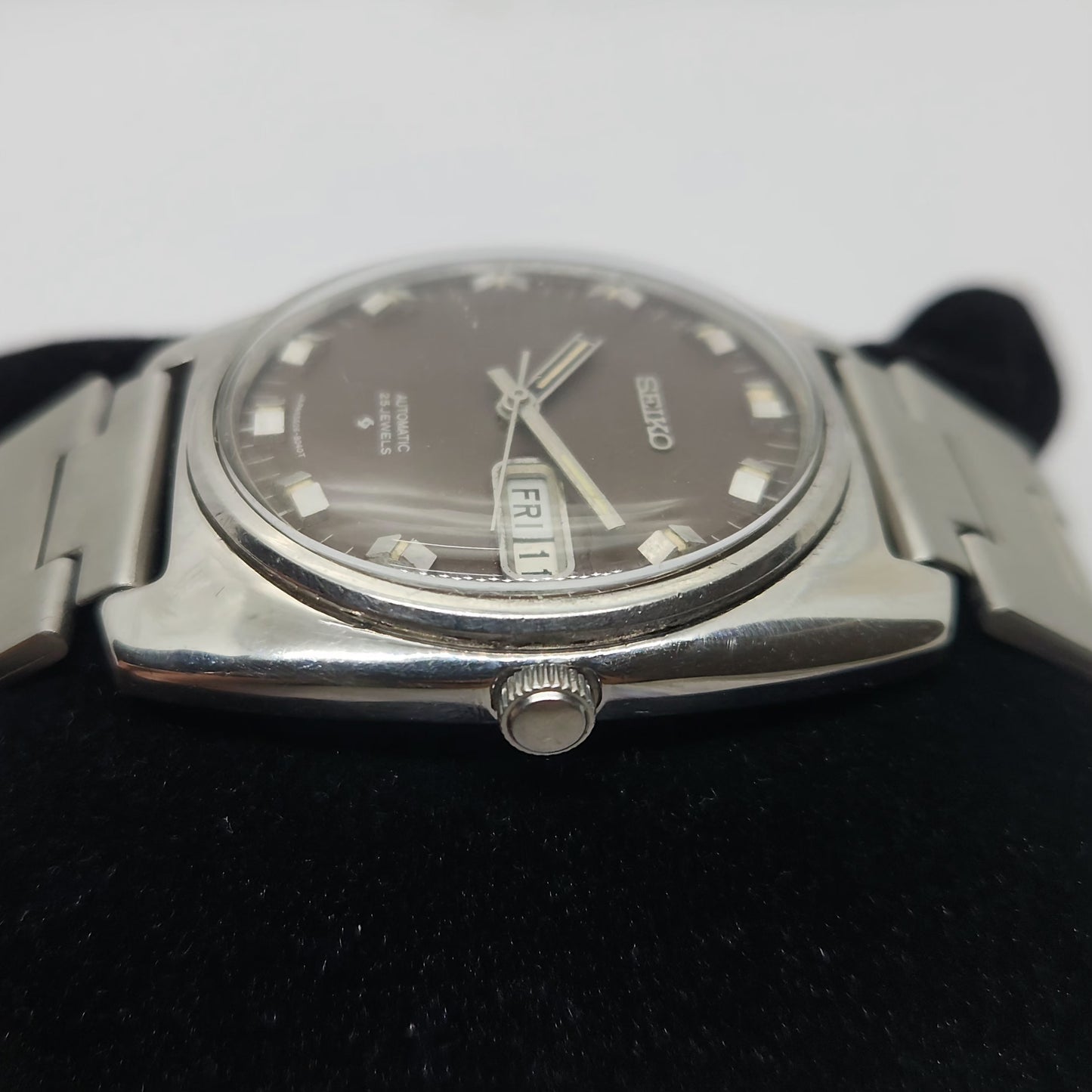 Vintage 1980 Original Seiko 5 Automatic 5506-8040T Brown face 25 Jewels Day-Date Japanese Men's Wrist Watch OG108