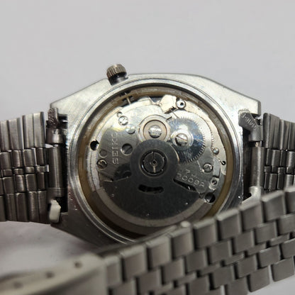 Vintage 1980 Original Seiko 5 Automatic 7009-553A Black face 17 Jewels Day-Date Japanese Men's Wrist Watch OG110
