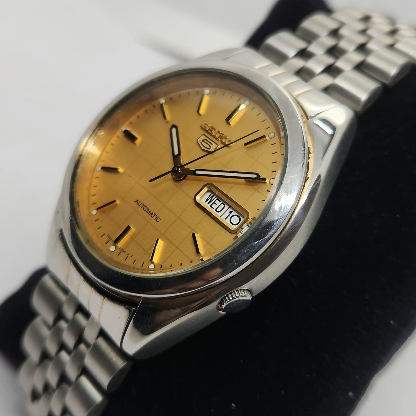 Vintage 1980 Original Seiko 5 Automatic 7s26-00X0 Golden face 21 Jewels Day-Date Japanese Men's Wrist Watch OG111