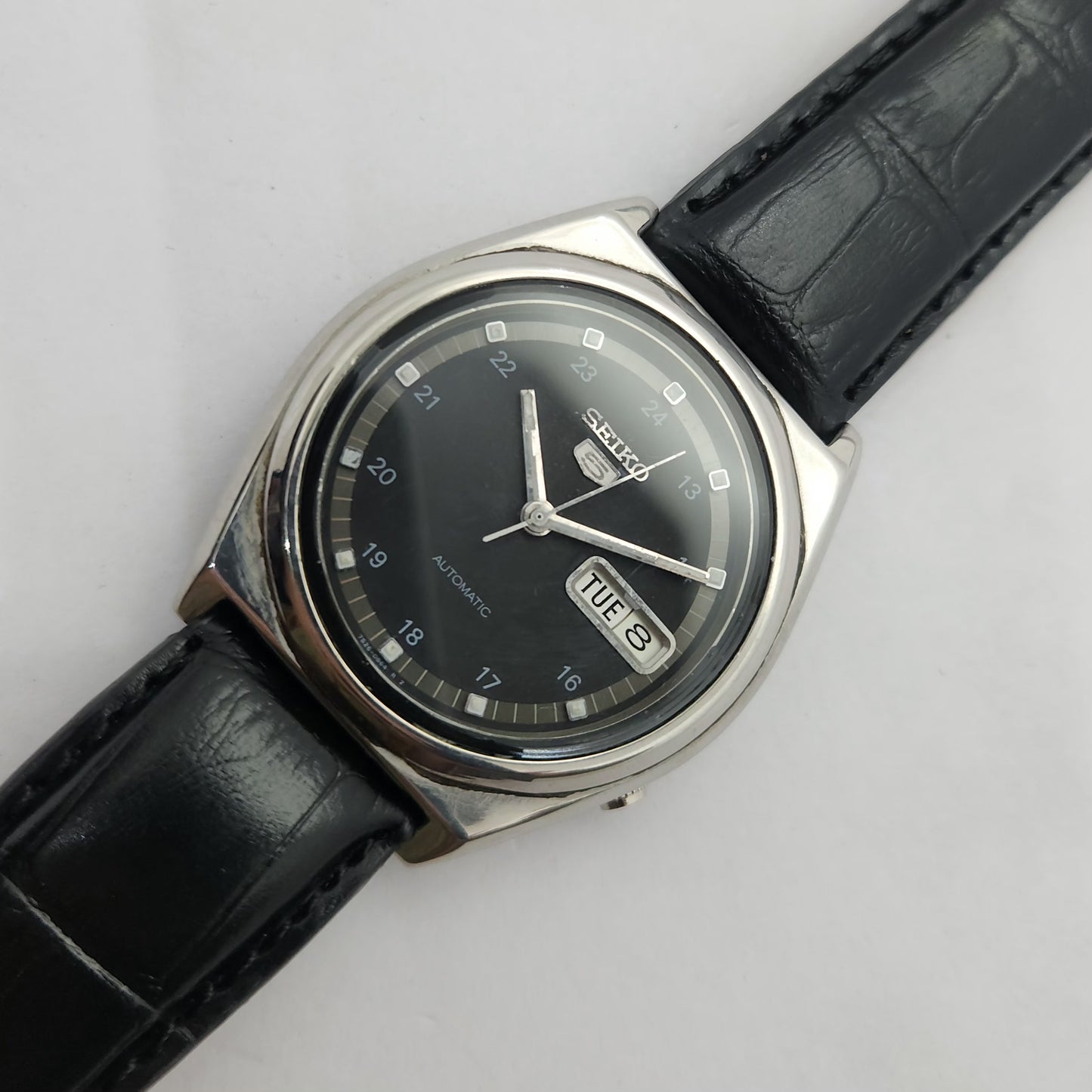 Vintage 1980 Original Seiko 5 Automatic 7S26-03B0 Black face 21 Jewels Day-Date Japanese Men's Wrist Watch OG121