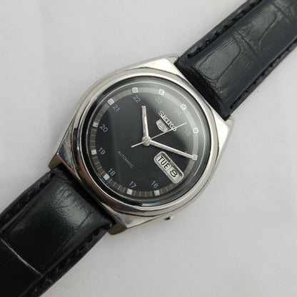 Vintage 1980 Original Seiko 5 Automatic 7S26-03B0 Black face 21 Jewels Day-Date Japanese Men's Wrist Watch OG121