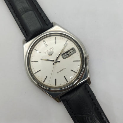 Vintage 1980 Original Seiko 5 Automatic 7009-3140 Silver face 17 Jewels Day-Date Japanese Men's Wrist Watch OG22