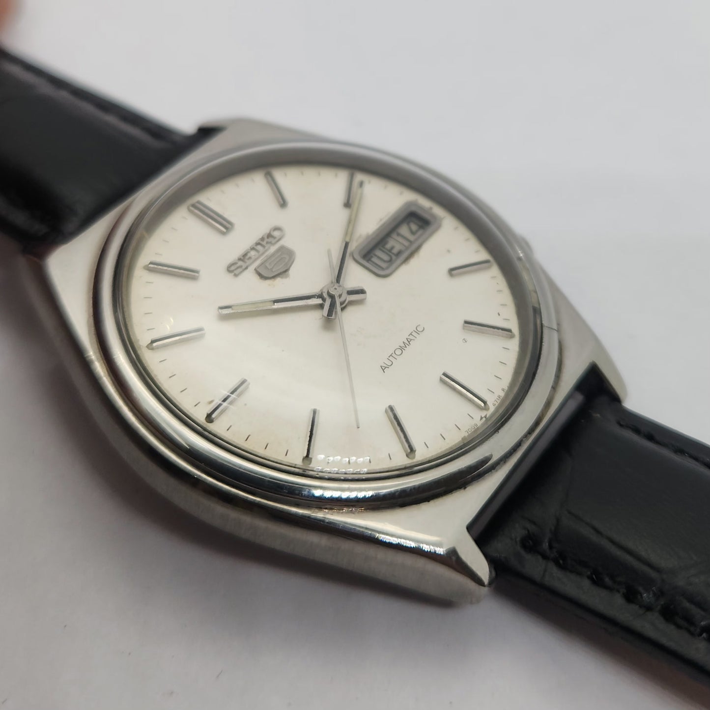 Vintage 1980 Original Seiko 5 Automatic 7009-3140 Silver face 17 Jewels Day-Date Japanese Men's Wrist Watch OG22