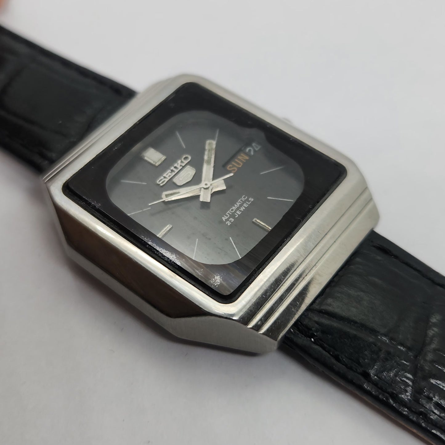 Vintage 1980 Original Seiko 5 Automatic 6349-514A Black face 23 Jewels Day-Date Japanese Men's Wrist Watch OG125