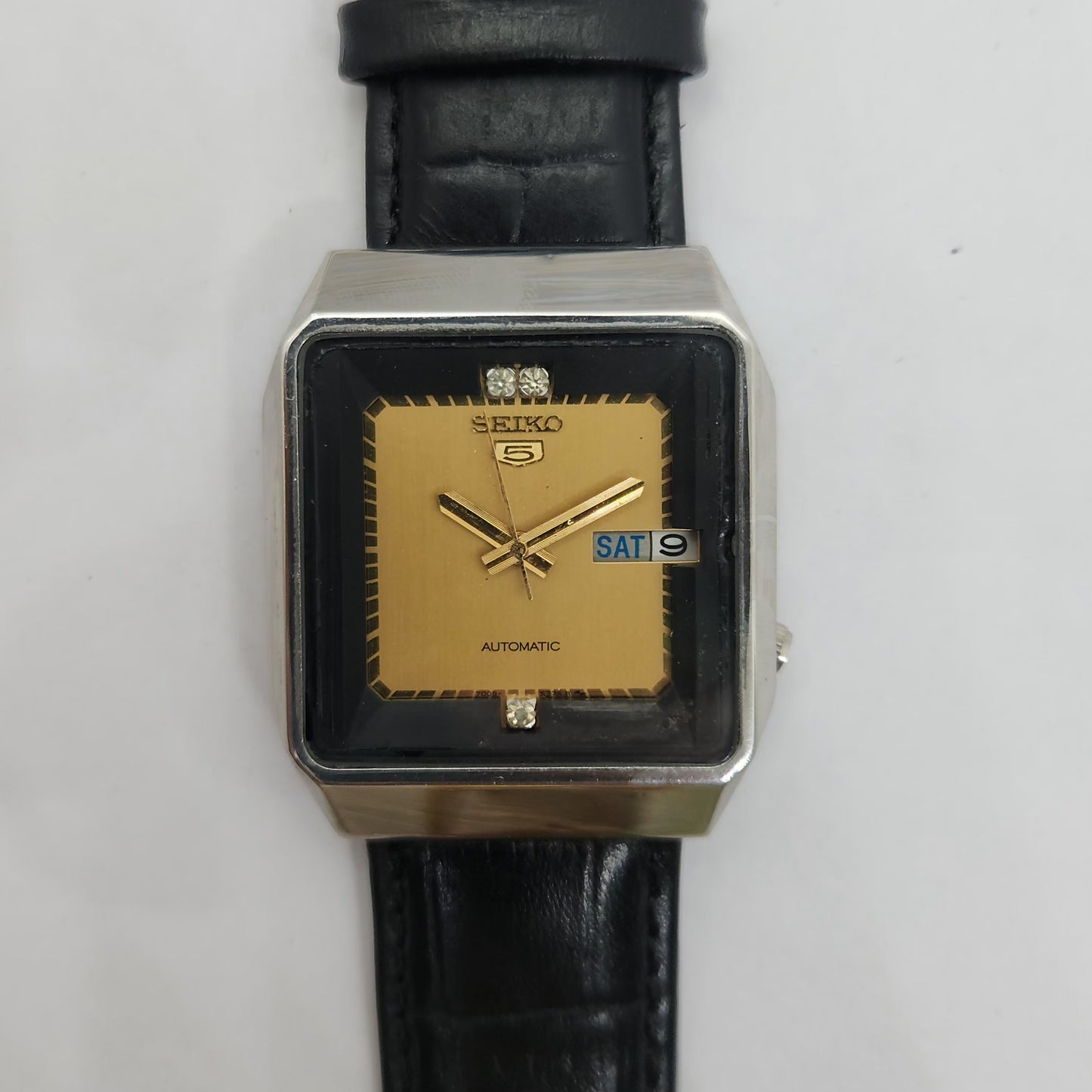 Vintage 1980 Original Seiko 5 Automatic 7009-6001 Golden face 17 Jewels Day-Date Japanese Men's Wrist Watch OG126