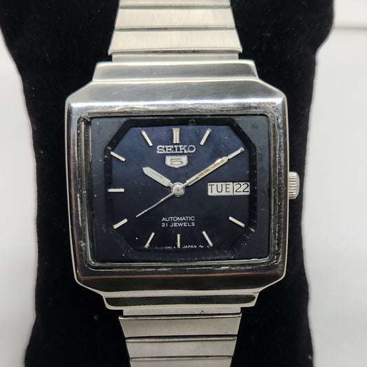 Vintage 1980 Original Seiko 5 Automatic 6319-602A Blue face 21 Jewels Day-Date Japanese Men's Wrist Watch OG127