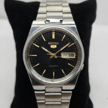 Vintage 1980 Original Seiko 5 Automatic 7009-2030 Black face 17 Jewels Day-Date Japanese Men's Wrist Watch OG128