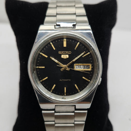 Vintage 1980 Original Seiko 5 Automatic 7009-2030 Black face 17 Jewels Day-Date Japanese Men's Wrist Watch OG128