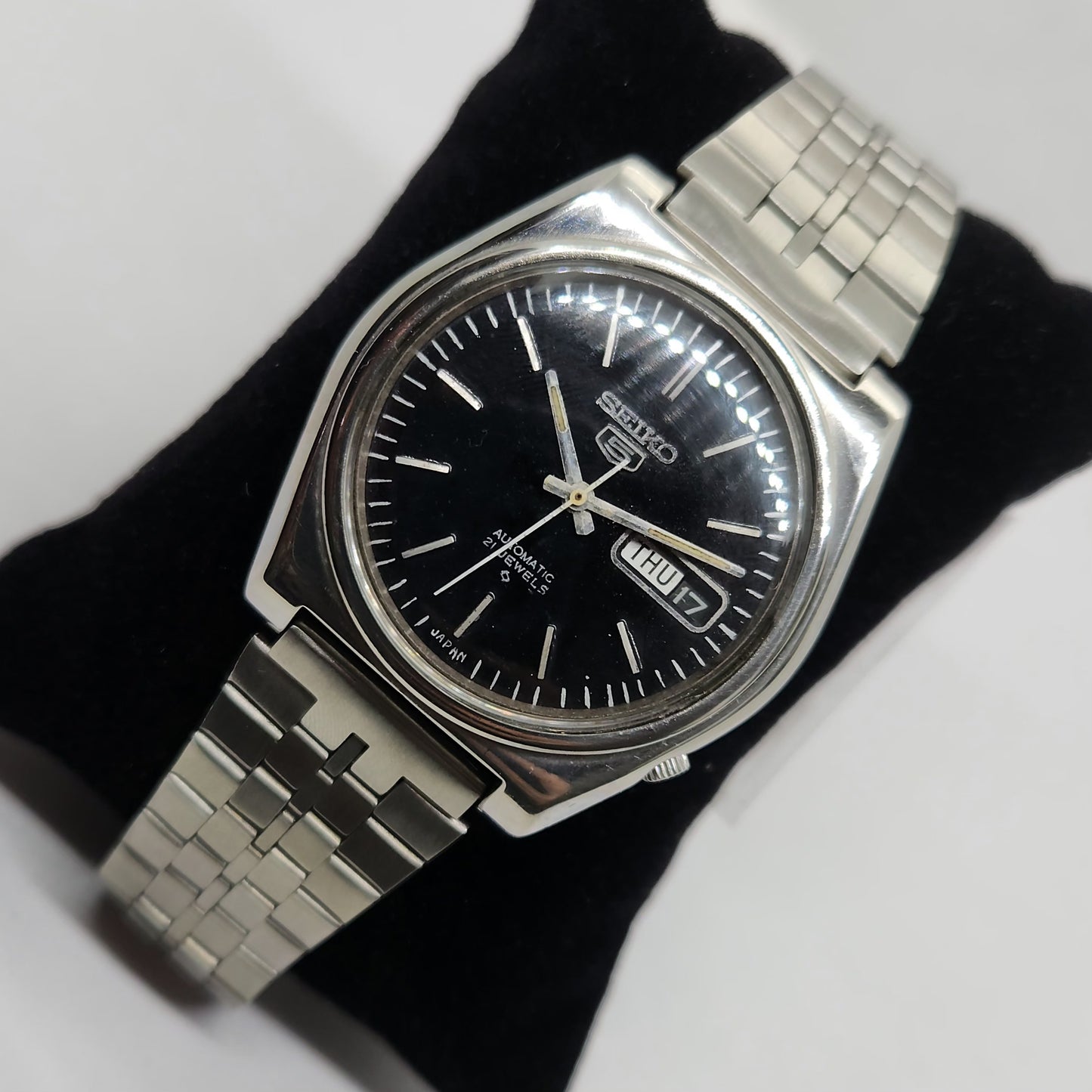 Vintage 1980 Original Seiko 5 Automatic 6119-8410 Black face 21 Jewels Day-Date Japanese Men's Wrist Watch OG129