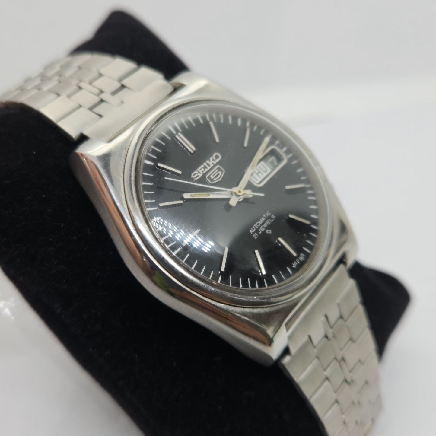 Vintage 1980 Original Seiko 5 Automatic 6119-8410 Black face 21 Jewels Day-Date Japanese Men's Wrist Watch OG129